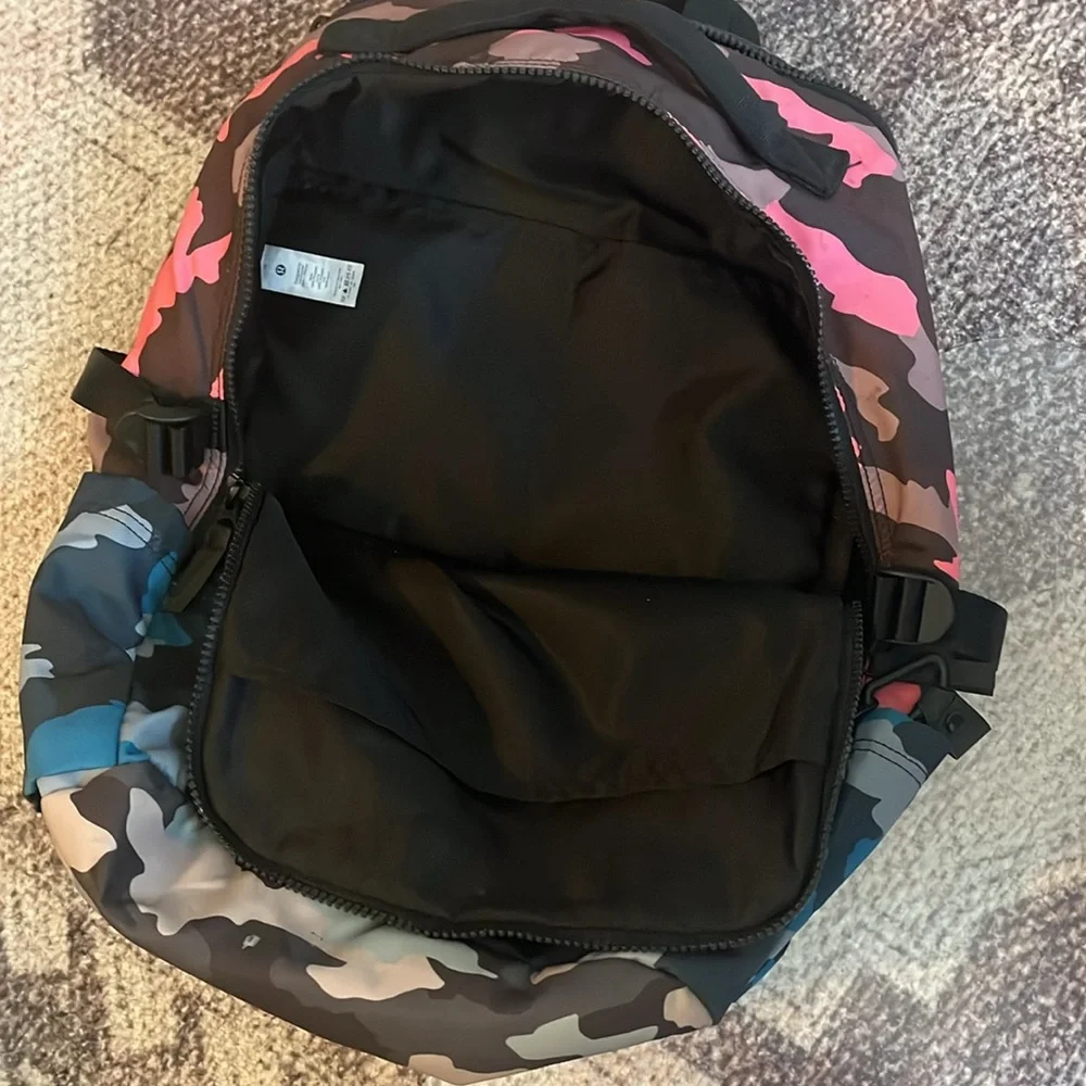 Lululemon Pink Camo Everyday Backpack - Picture 3 of 6